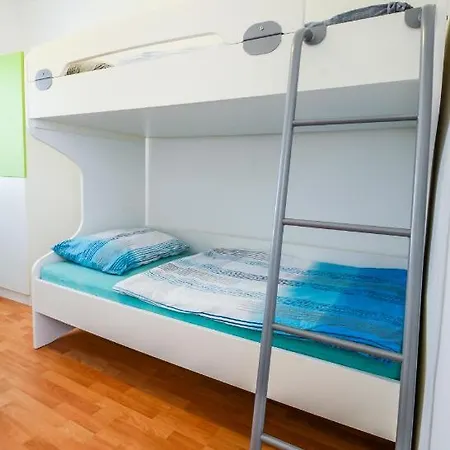 Leo * Zadar