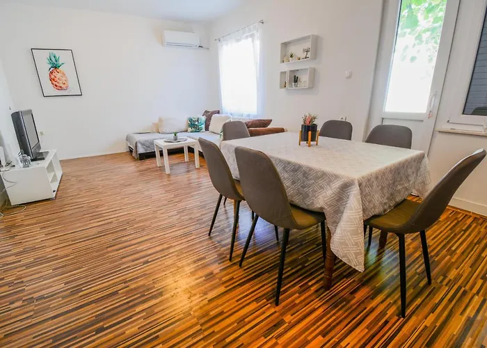 Leo Apartmán